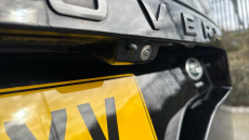 Land Rover Discovery 3.0 D300 R-Dynamic HSE 5dr Auto Diesel Station Wagon